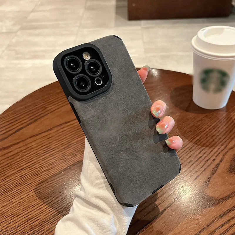 Case Stile "Old Main" Iphone 15/16/17 - OsOO "AlphaGRUP KG"